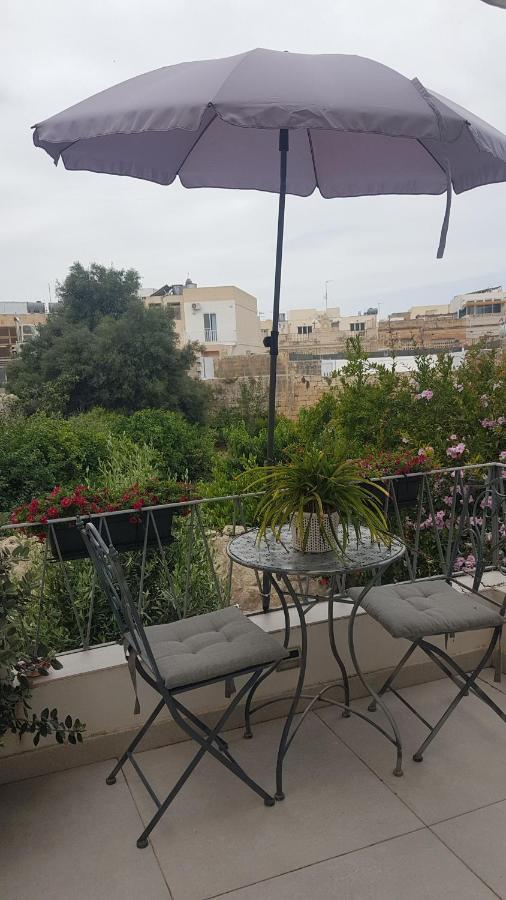 Dar Is-Sliem Apartment Tarxien Bagian luar foto